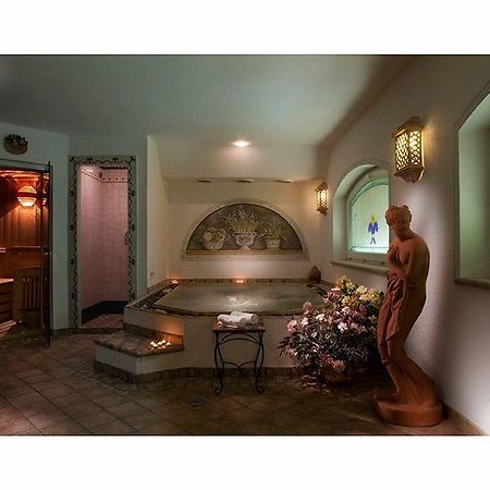 מולבנו Hotel Miralago Wellness - Adults Only מראה חיצוני תמונה