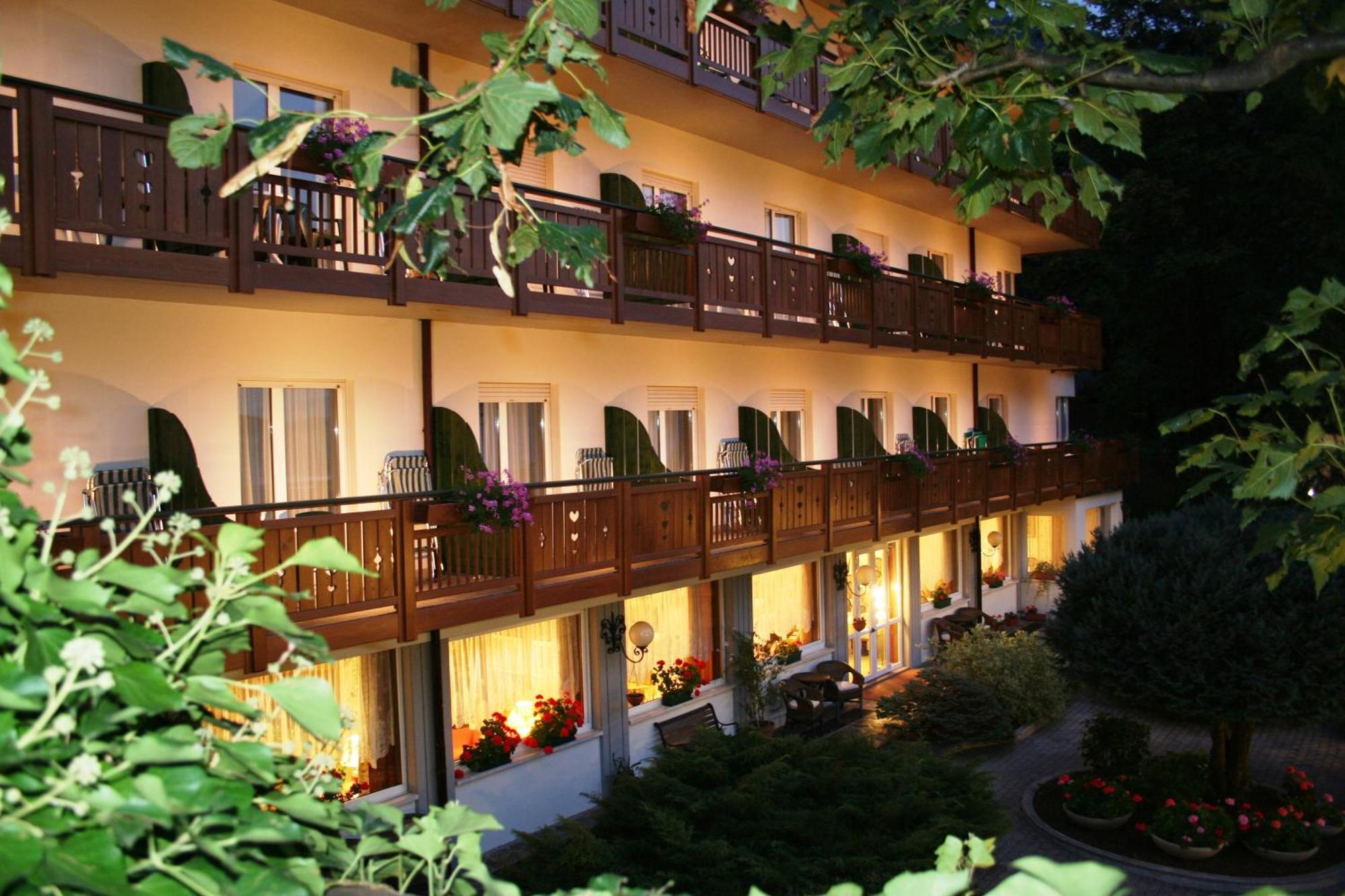 מולבנו Hotel Miralago Wellness - Adults Only מראה חיצוני תמונה