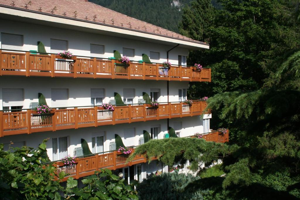 מולבנו Hotel Miralago Wellness - Adults Only מראה חיצוני תמונה
